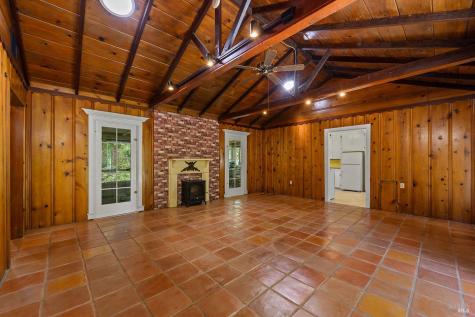 10590 Grays Road Forestville CA 95436
