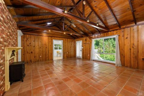 10590 Grays Road Forestville CA 95436