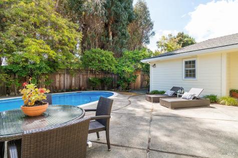7 Locksly Lane San Rafael CA 94901