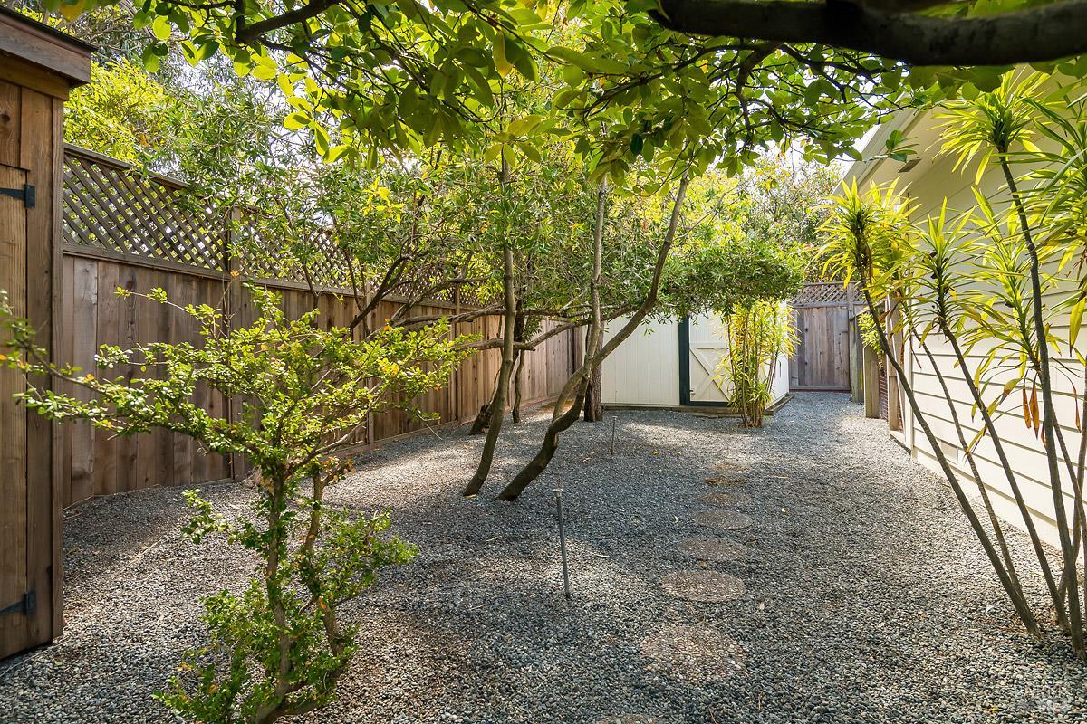 7 Locksly Lane San Rafael CA 94901