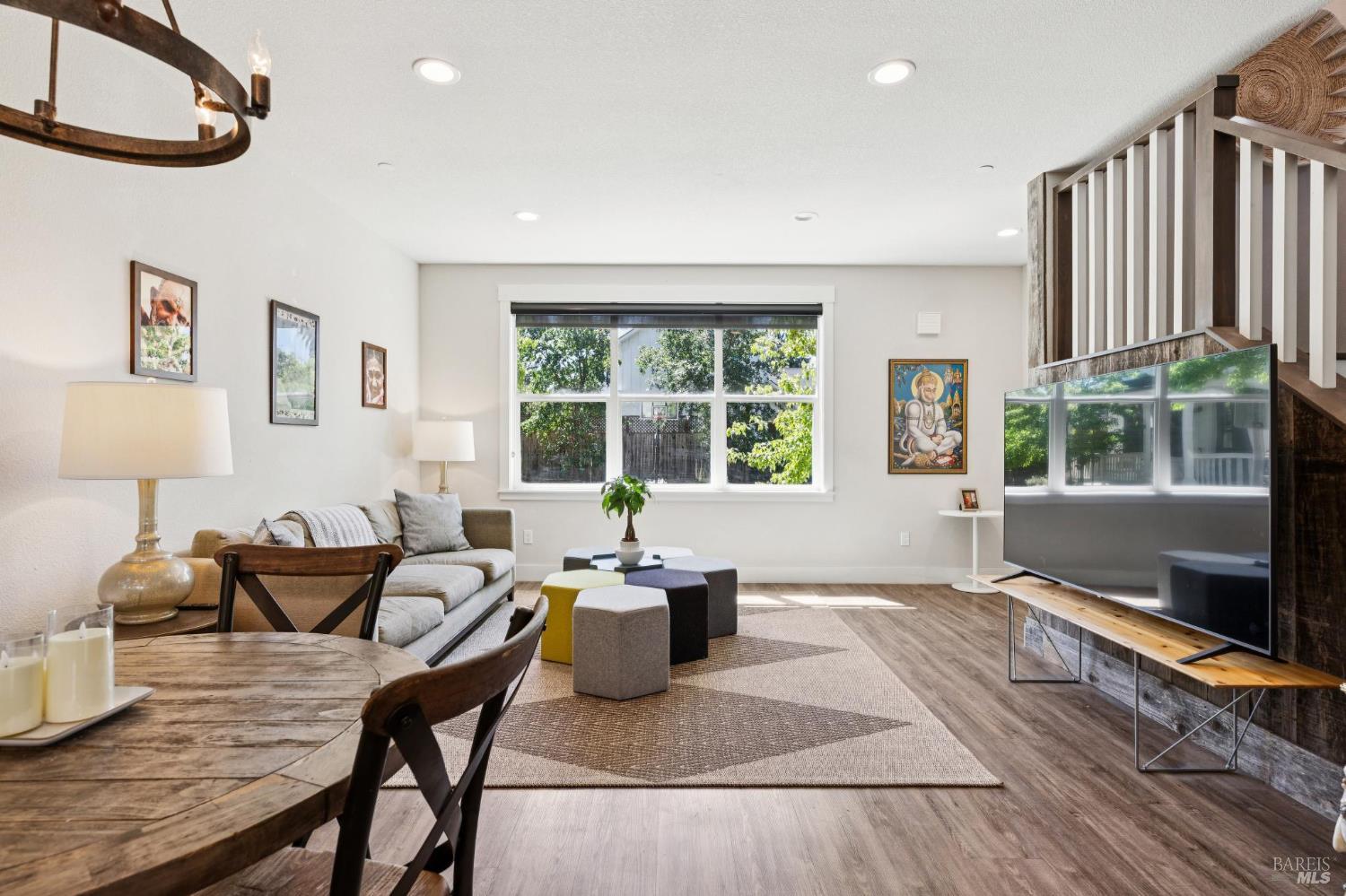 300 Hatchery Lane Sonoma CA 95476