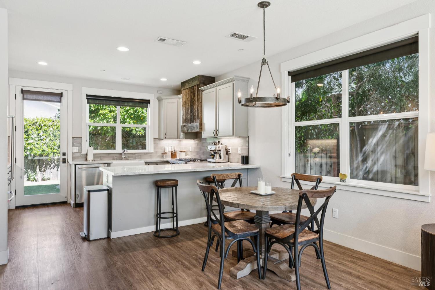 300 Hatchery Lane Sonoma CA 95476