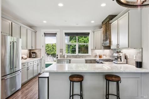 300 Hatchery Lane Sonoma CA 95476