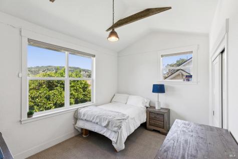300 Hatchery Lane Sonoma CA 95476