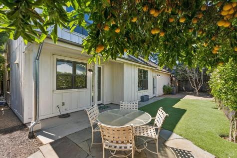 300 Hatchery Lane Sonoma CA 95476