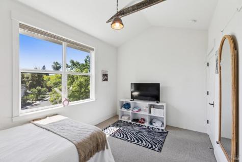 300 Hatchery Lane Sonoma CA 95476