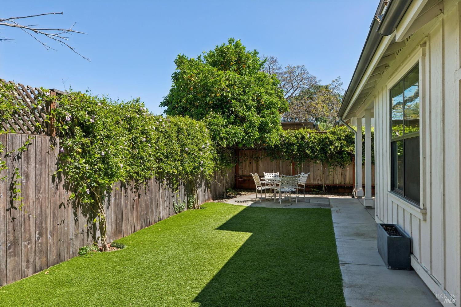 300 Hatchery Lane Sonoma CA 95476