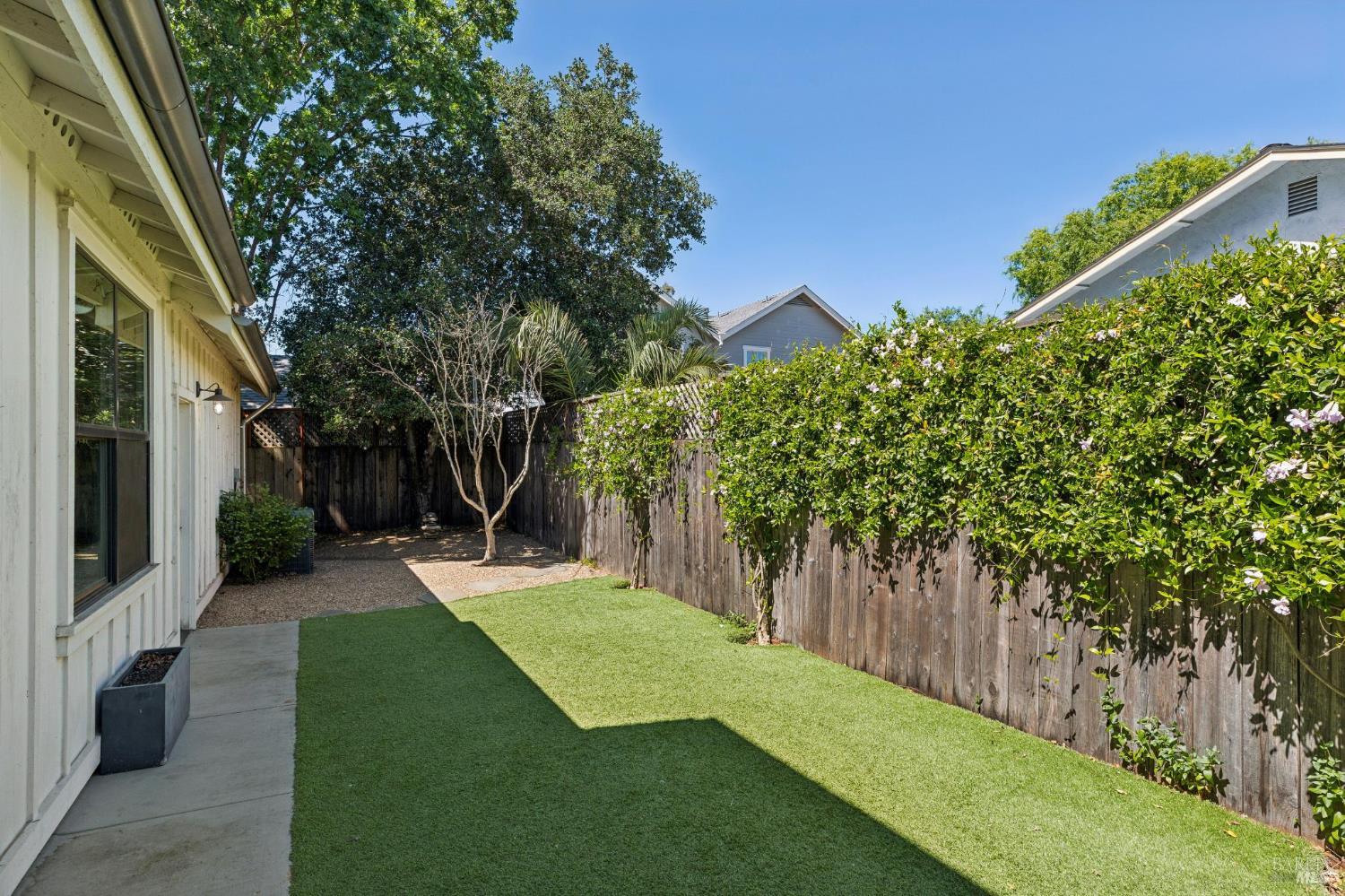 300 Hatchery Lane Sonoma CA 95476