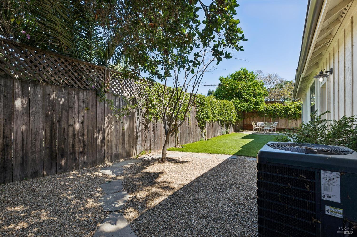 300 Hatchery Lane Sonoma CA 95476