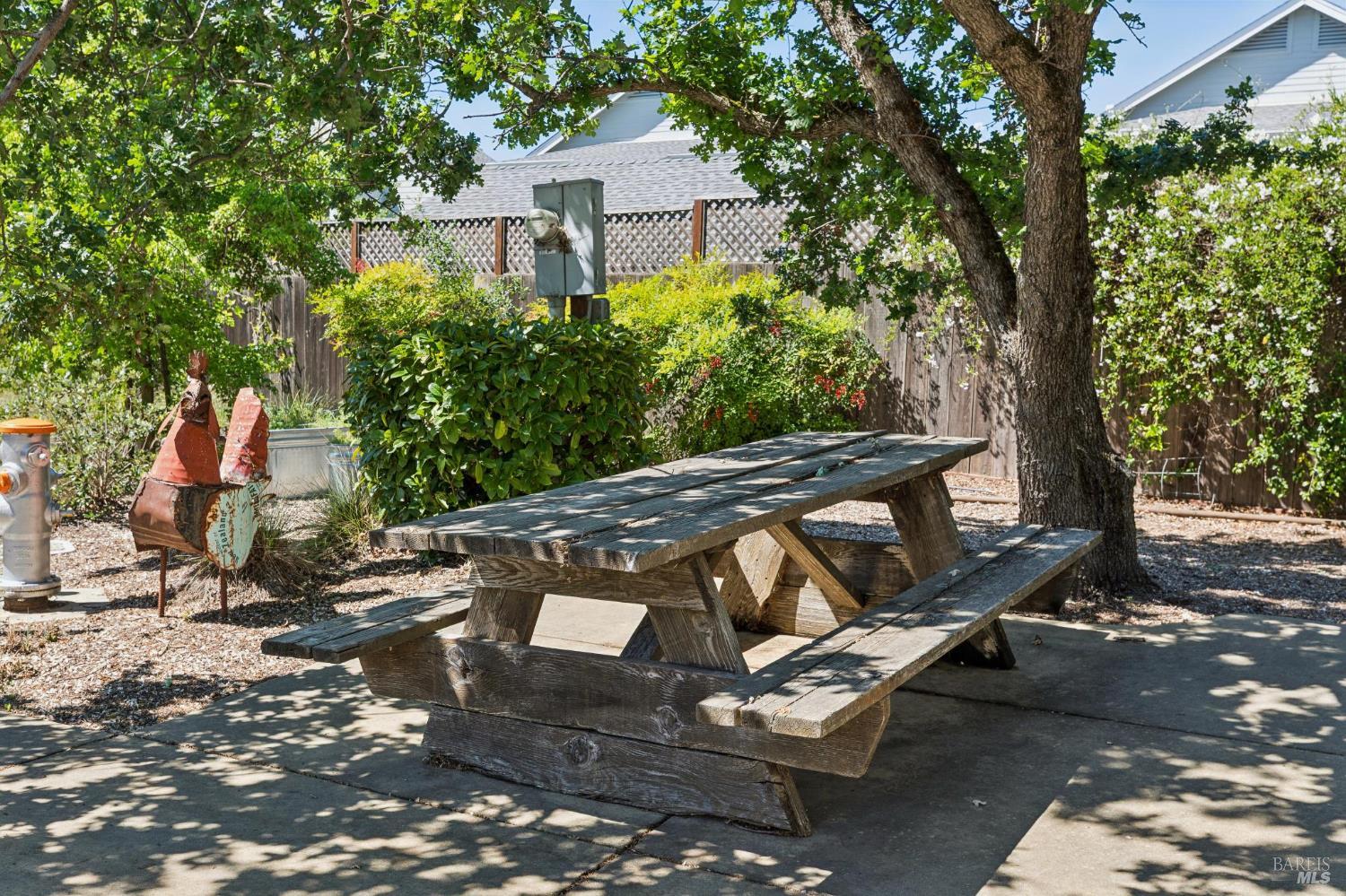 300 Hatchery Lane Sonoma CA 95476