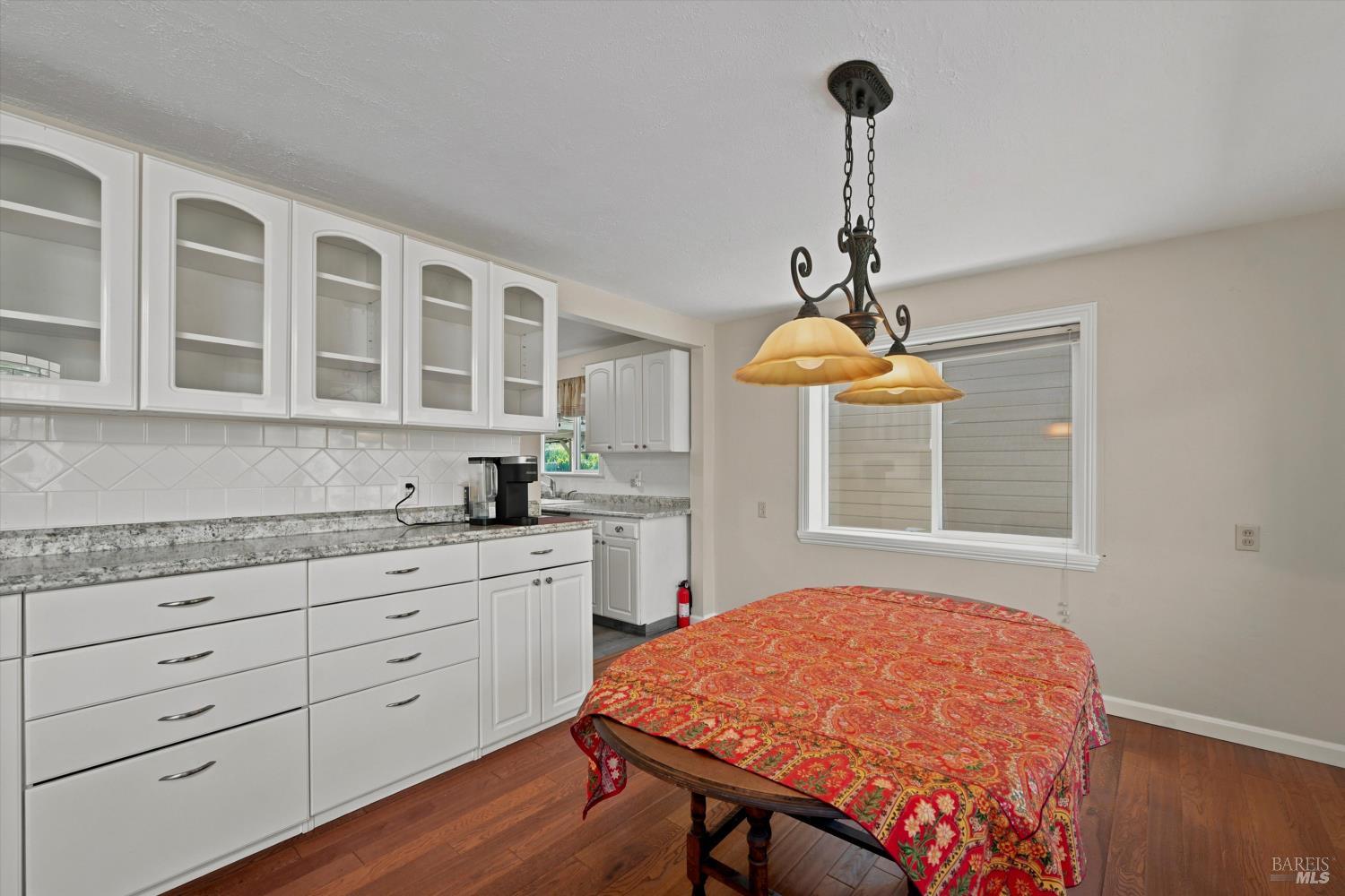 26069 River Road Cloverdale CA 95425