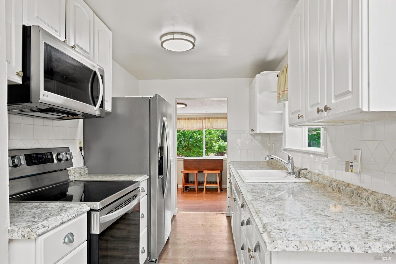 26069 River Road Cloverdale CA 95425
