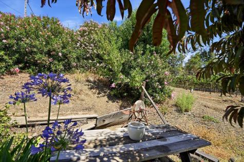 26069 River Road Cloverdale CA 95425