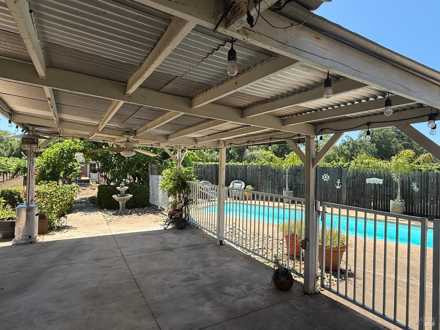 26069 River Road Cloverdale CA 95425