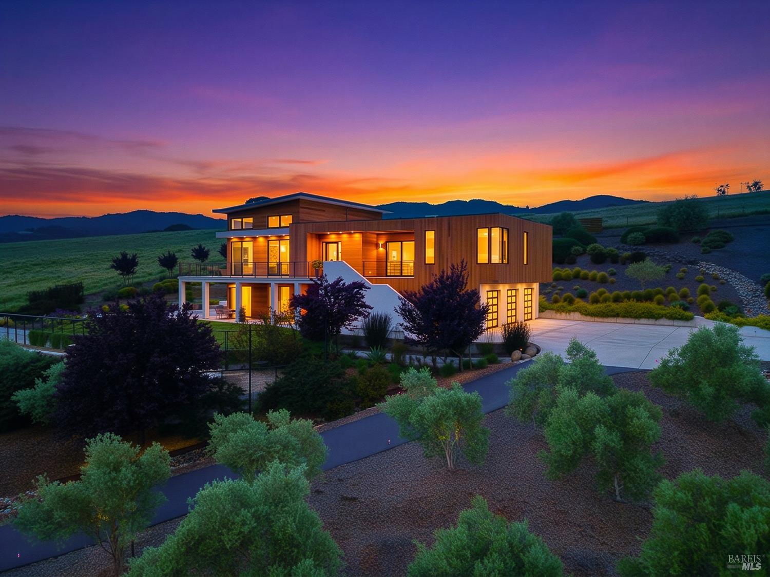 Petaluma CA 94952