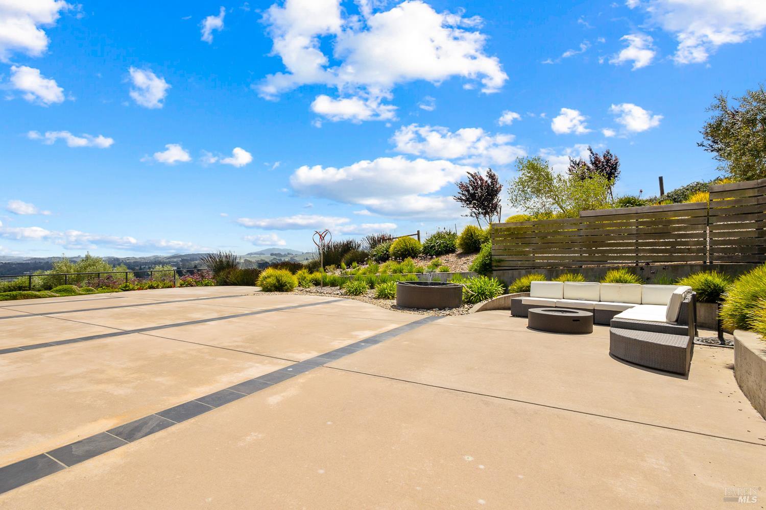 Petaluma CA 94952