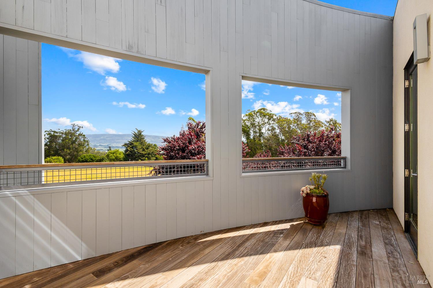 Petaluma CA 94952