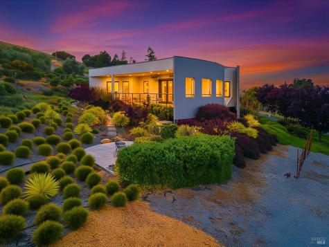 Petaluma CA 94952