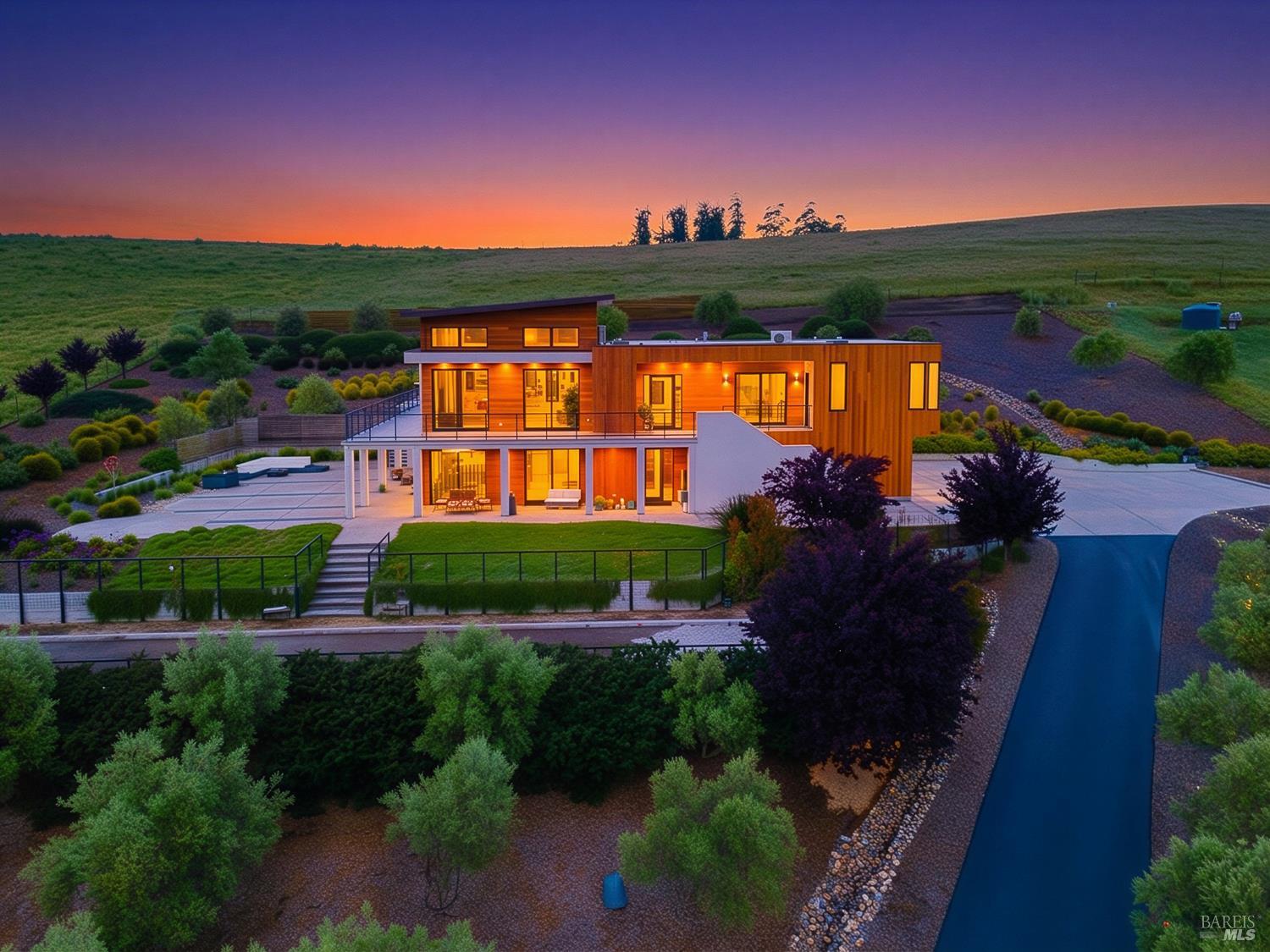 Petaluma CA 94952