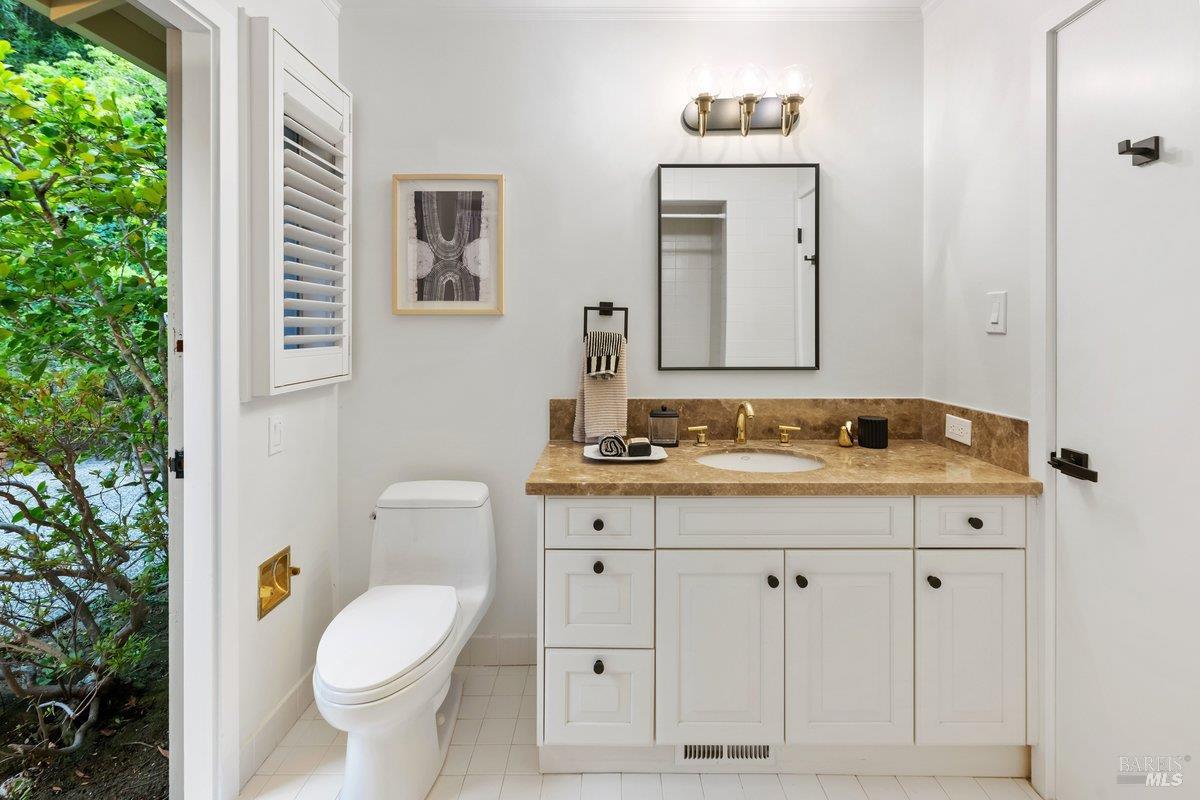 403 Woodland Road Kentfield CA 94904