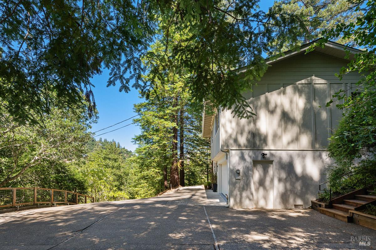 403 Woodland Road Kentfield CA 94904