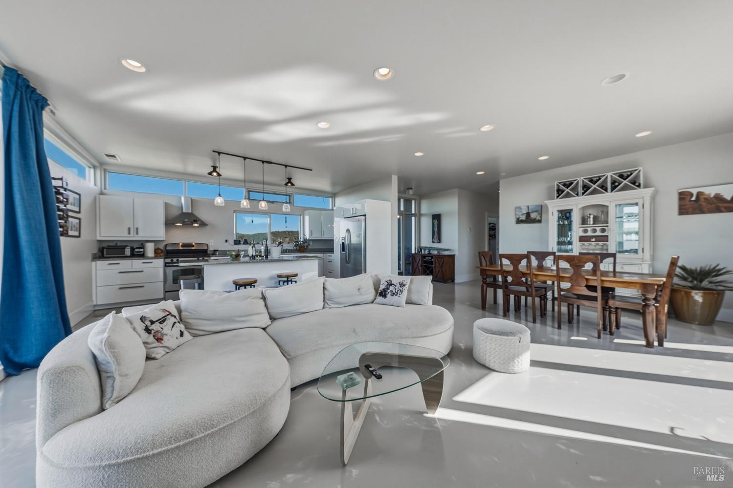 8435 W Highway 175 Highway Hopland CA 95449