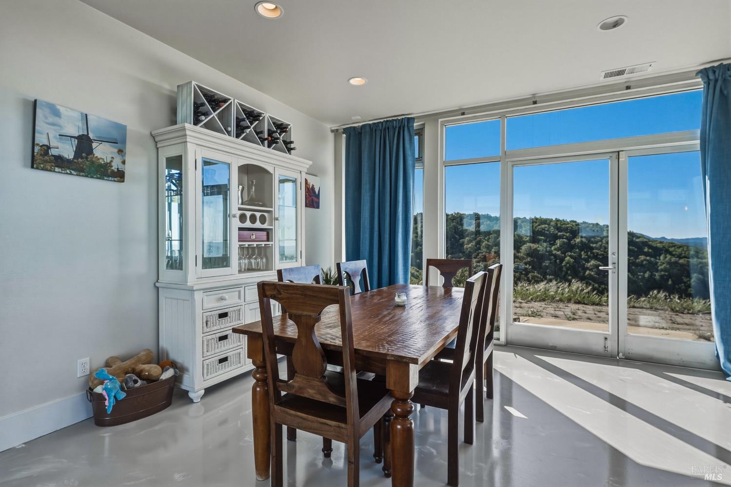 8435 W Highway 175 Highway Hopland CA 95449