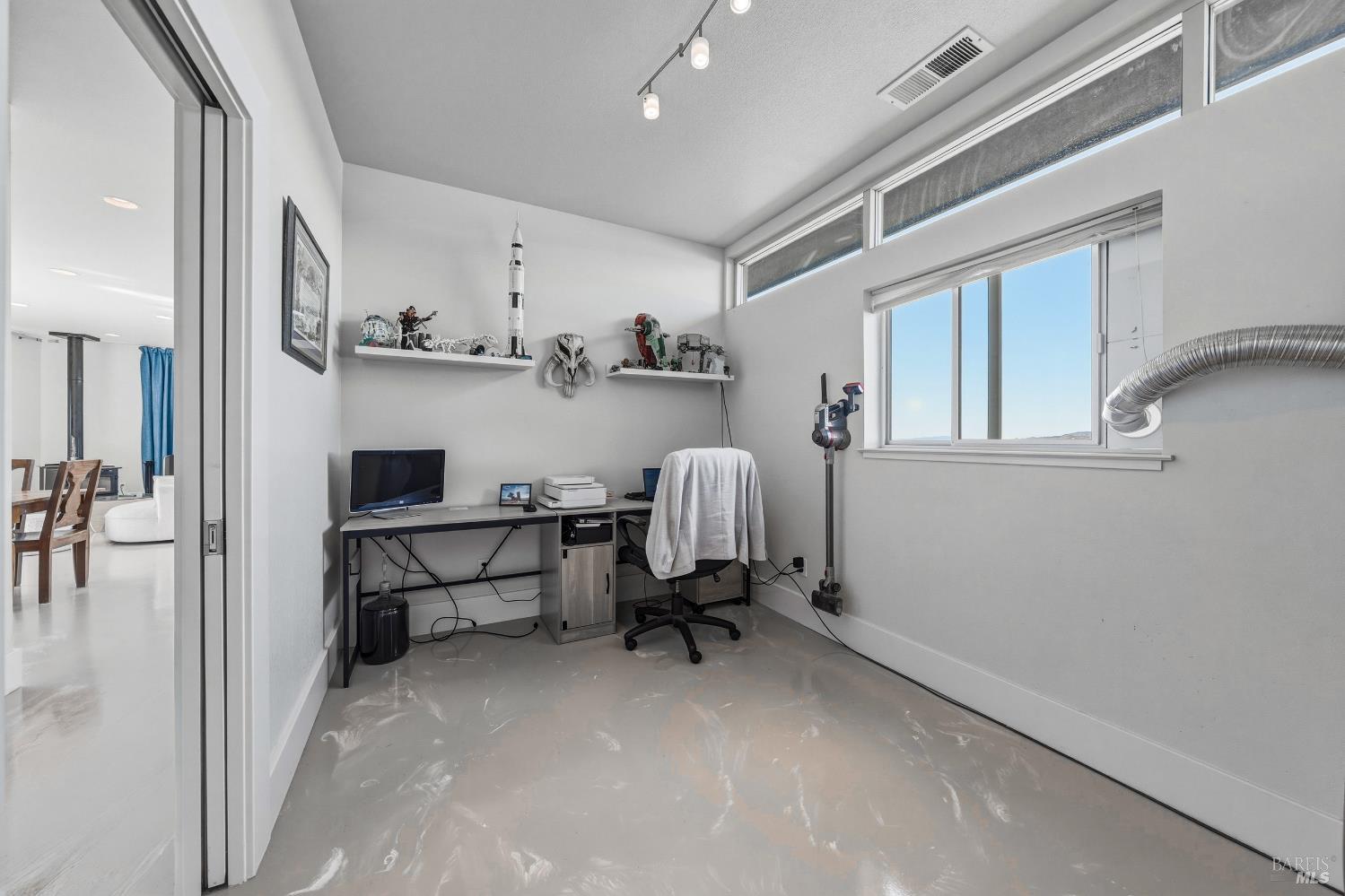 8435 W Highway 175 Highway Hopland CA 95449