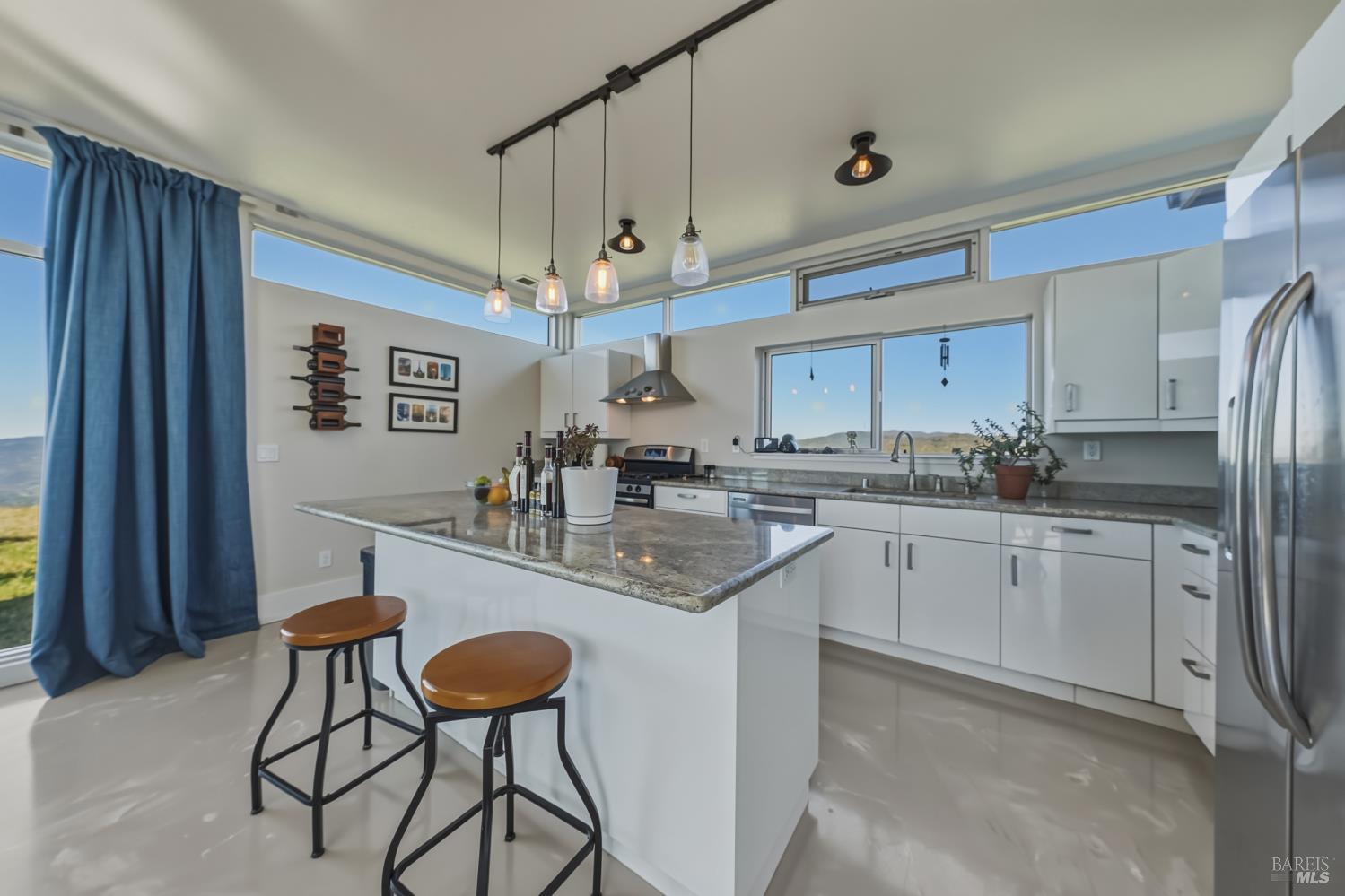 8435 W Highway 175 Highway Hopland CA 95449