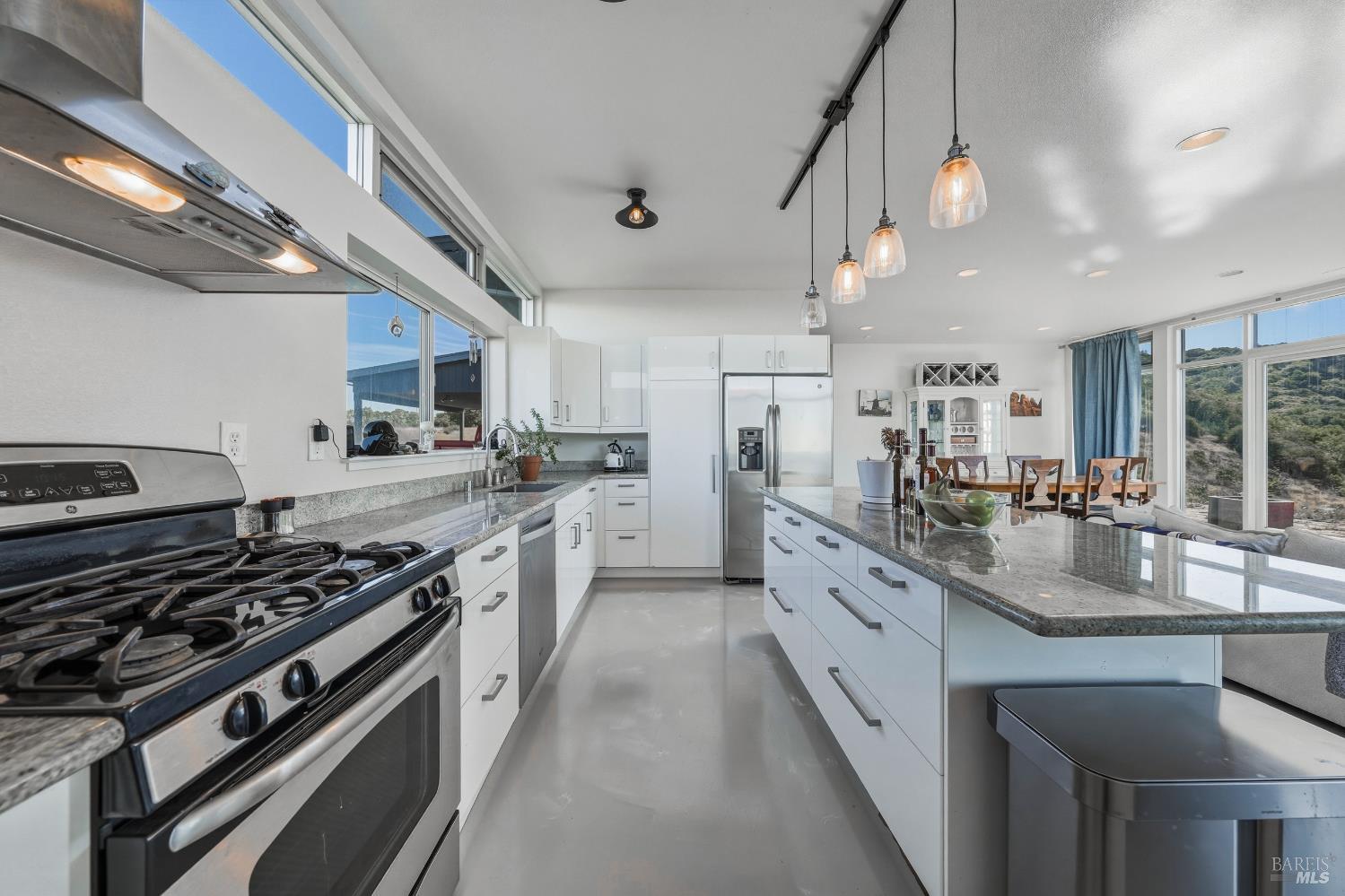 8435 W Highway 175 Highway Hopland CA 95449