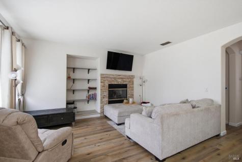 4957 Yeager Drive Santa Rosa CA 95407