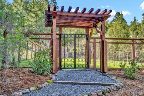 40 Los Pinos Nicasio CA 94946