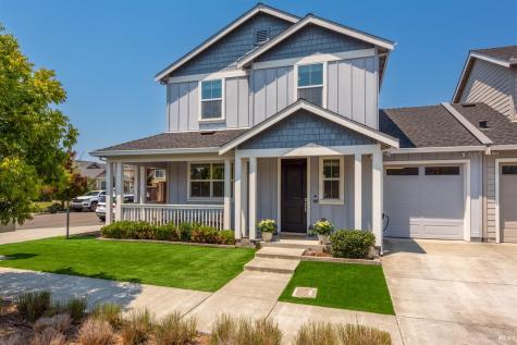 2976 Bay Village Avenue Santa Rosa CA 95403