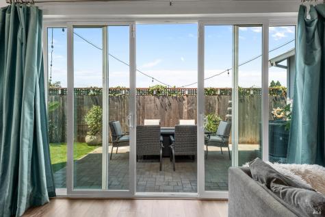 2976 Bay Village Avenue Santa Rosa CA 95403