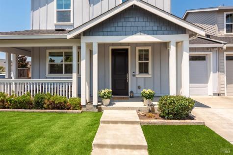 2976 Bay Village Avenue Santa Rosa CA 95403