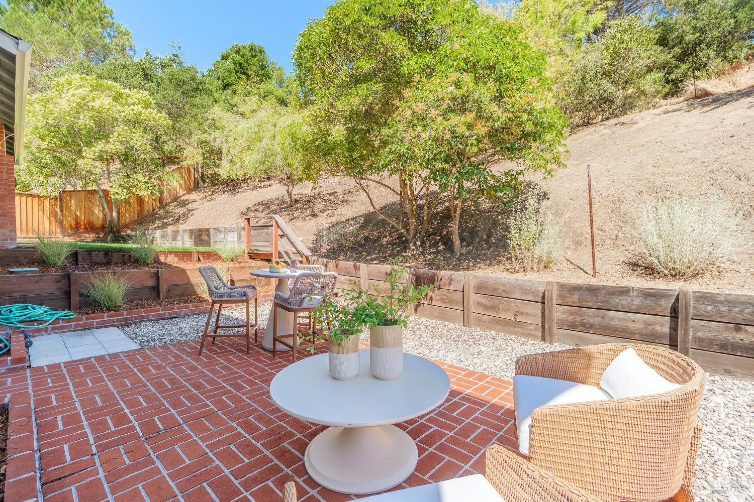 87 Twelveoak Hill Drive San Rafael CA 94903