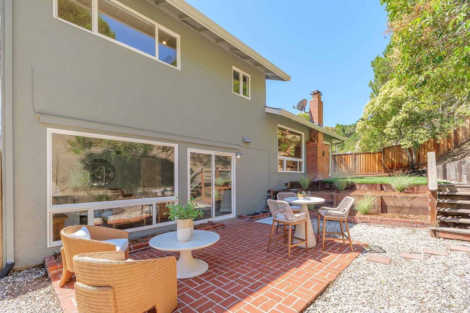87 Twelveoak Hill Drive San Rafael CA 94903