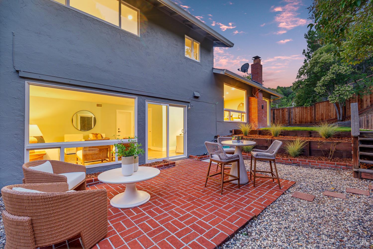 87 Twelveoak Hill Drive San Rafael CA 94903