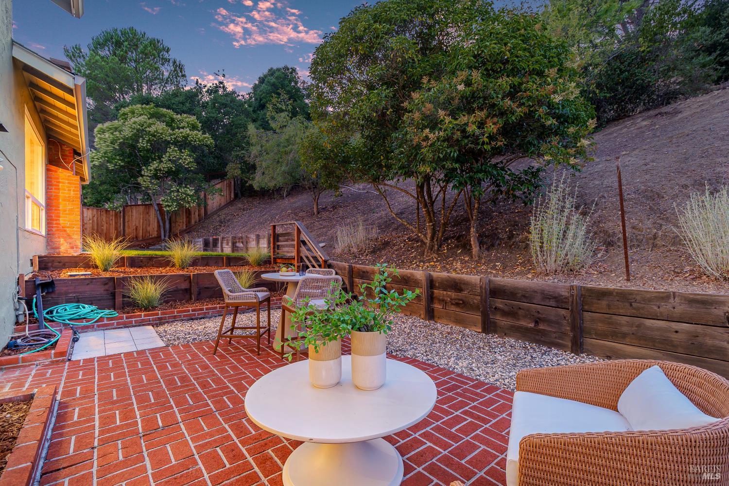 87 Twelveoak Hill Drive San Rafael CA 94903