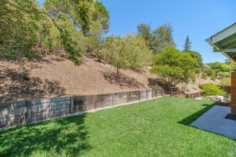 87 Twelveoak Hill Drive San Rafael CA 94903
