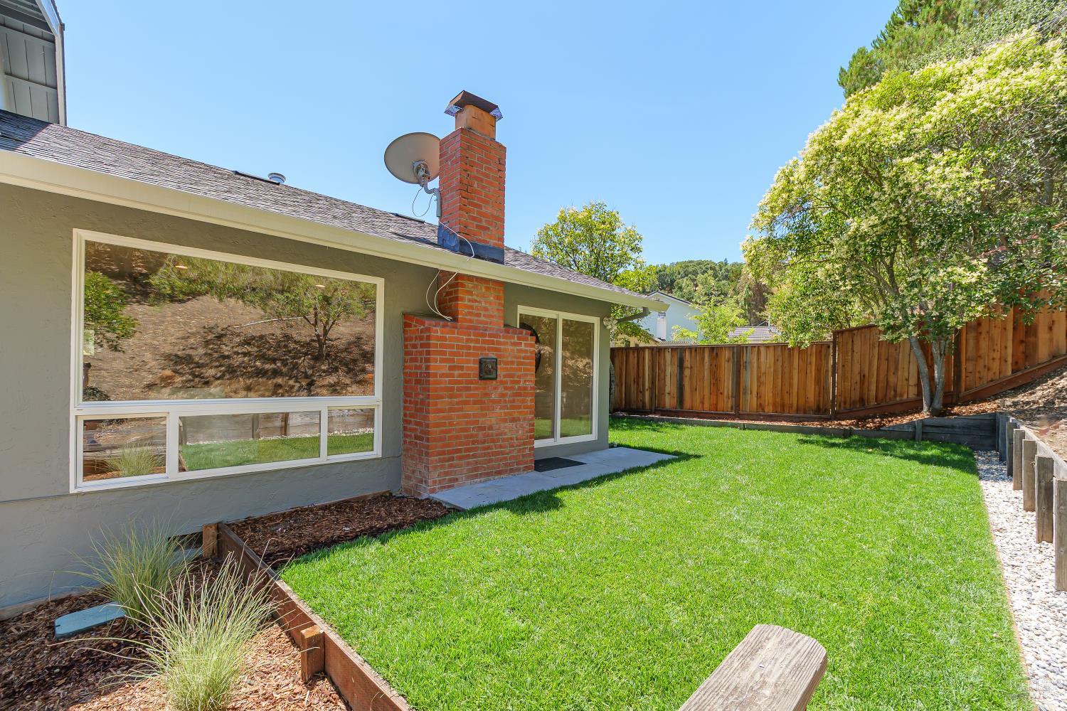 87 Twelveoak Hill Drive San Rafael CA 94903