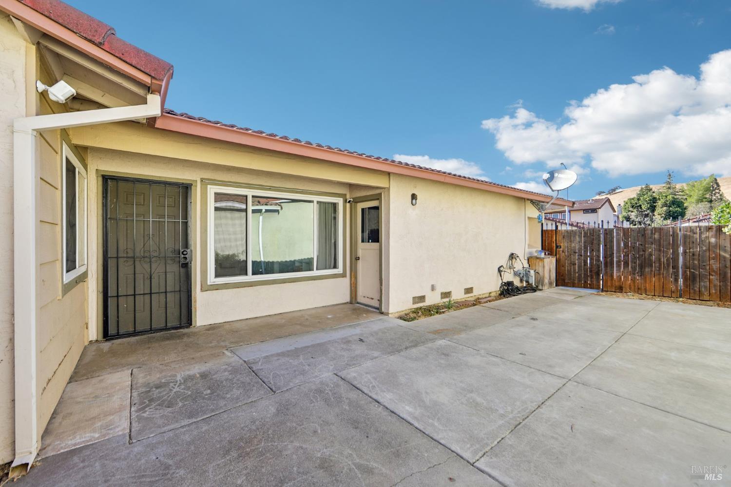 2842 Montclair Way Fairfield CA 94534