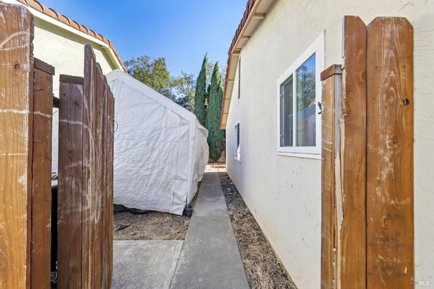 2842 Montclair Way Fairfield CA 94534