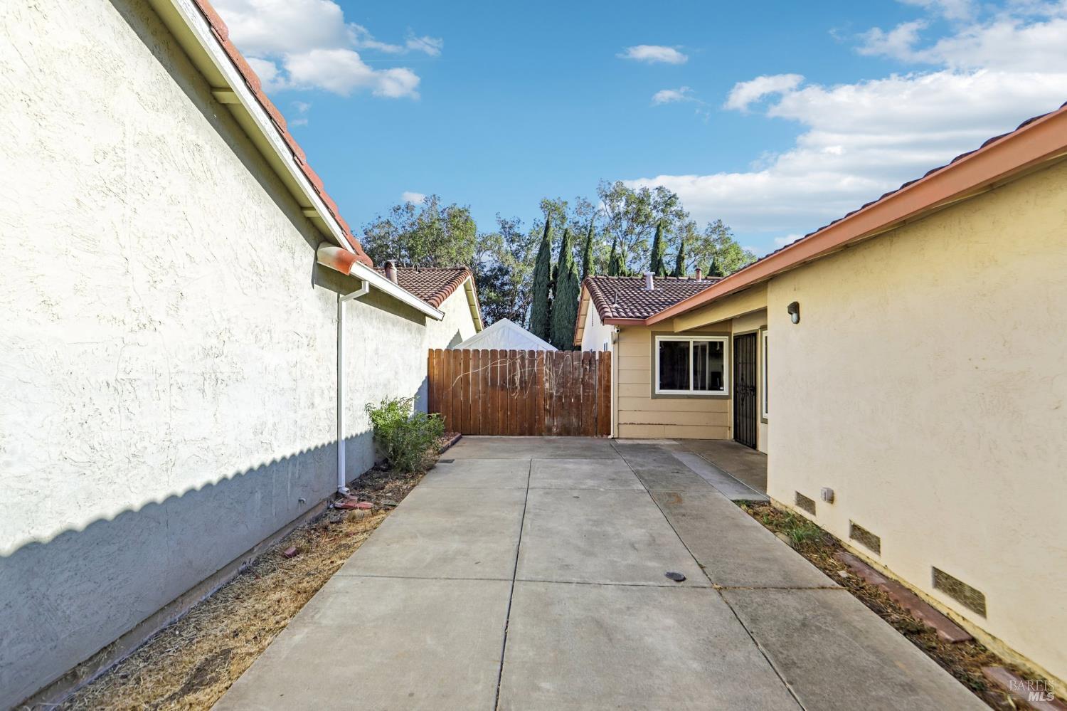 2842 Montclair Way Fairfield CA 94534