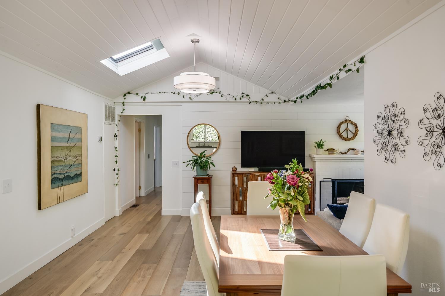 679 Cherry Street Novato CA 94945