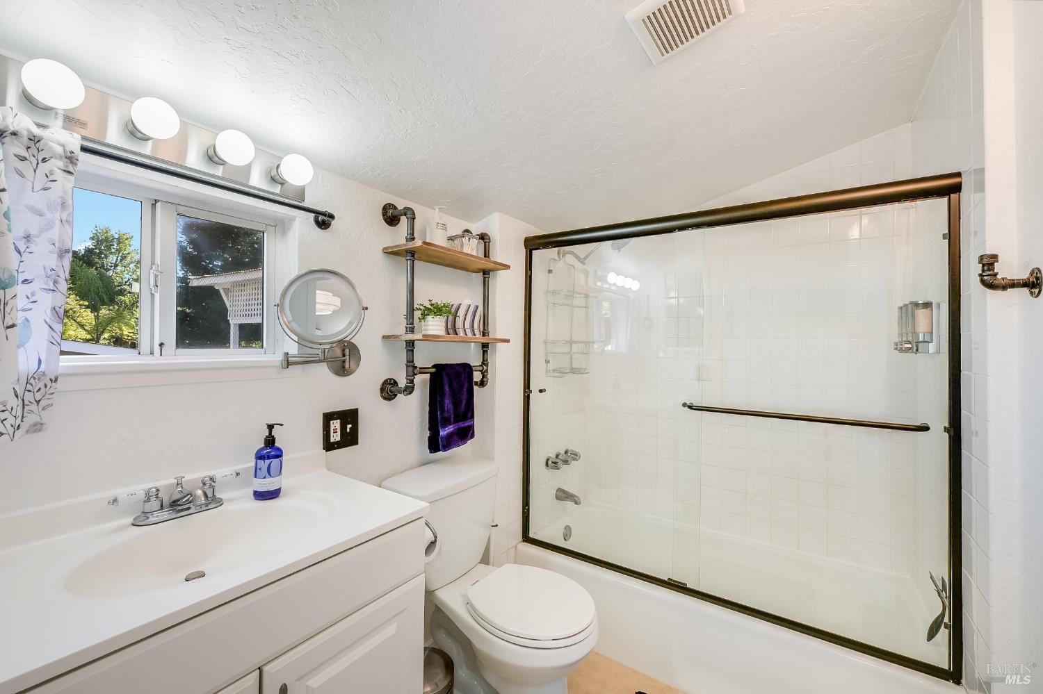 679 Cherry Street Novato CA 94945