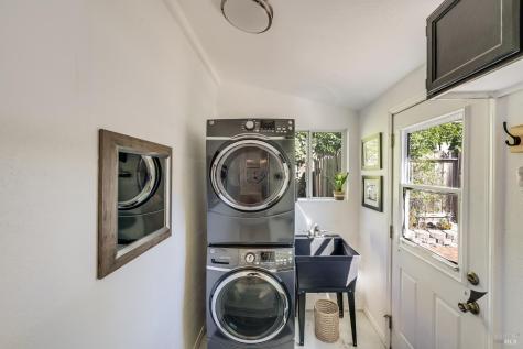 679 Cherry Street Novato CA 94945