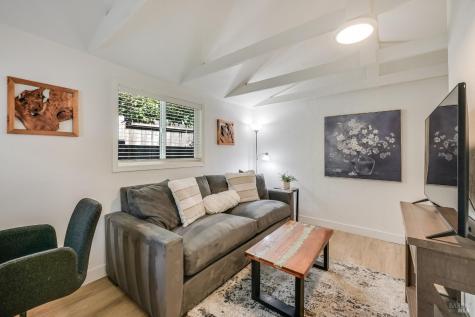 679 Cherry Street Novato CA 94945