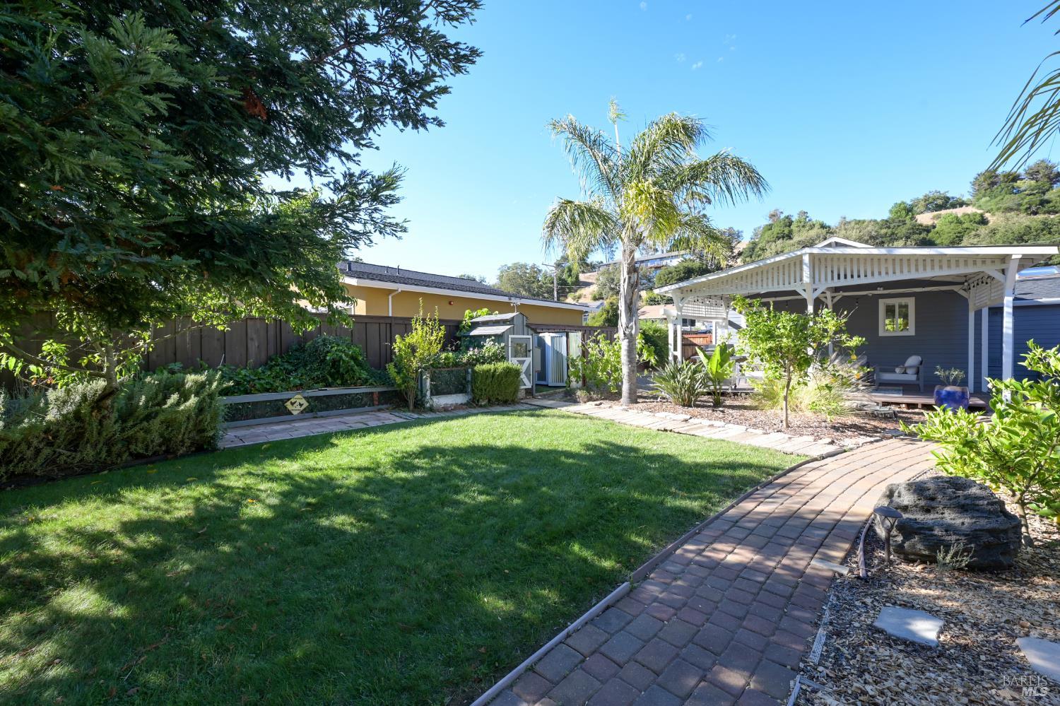 679 Cherry Street Novato CA 94945