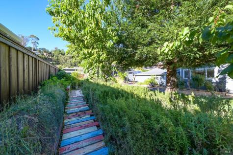 679 Cherry Street Novato CA 94945
